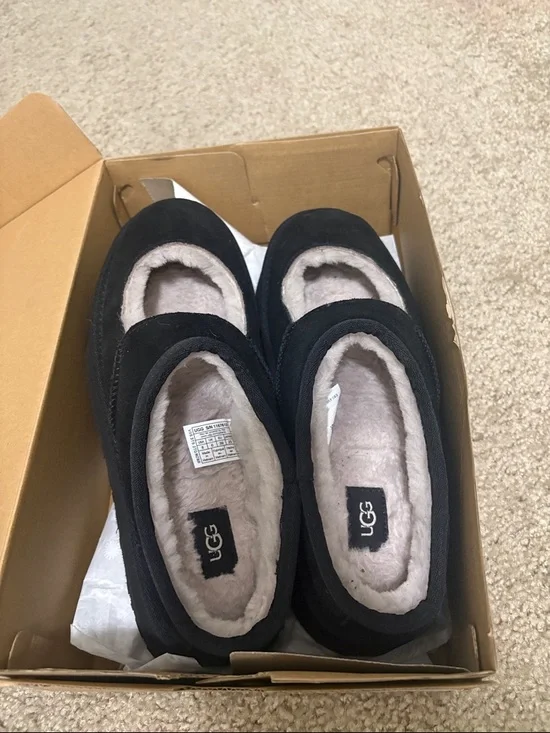 UGG Black Plush-Lined Slip-On Clogs - Picture 7 of 7